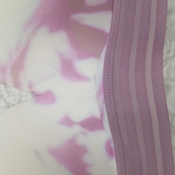 Two 36D Bras - Picture 12 of 13